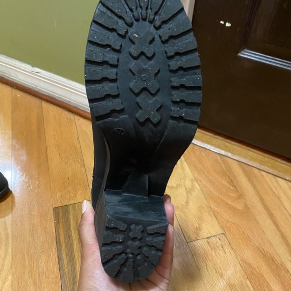 Booties - Picture 3 of 4